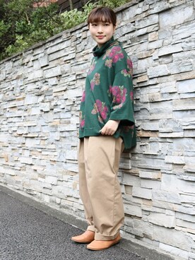 「スエット」｜「アイテム（スリッポン）」を使った、萌さん（レディース・145cm）の秋コーディネート