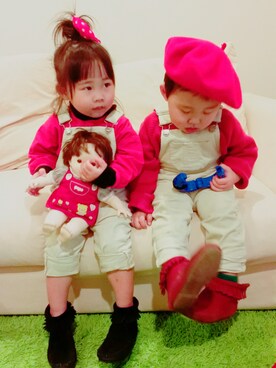 「GLOBAL WORK（グローバルワーク）のアイテム（オールインワン・サロペット）」を使った、ダブルツインさん（キッズ・80cm）の冬コーディネート