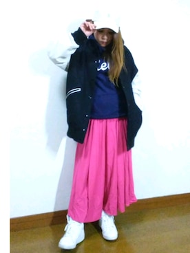 「SLY（スライ）のアイテム（スタジャン）」を使った、shinoさん（レディース・150cm）の冬コーディネート