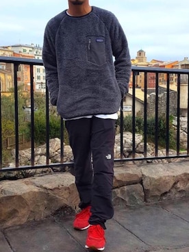 赤スニーカー のメンズ人気ファッションコーディネート Wear