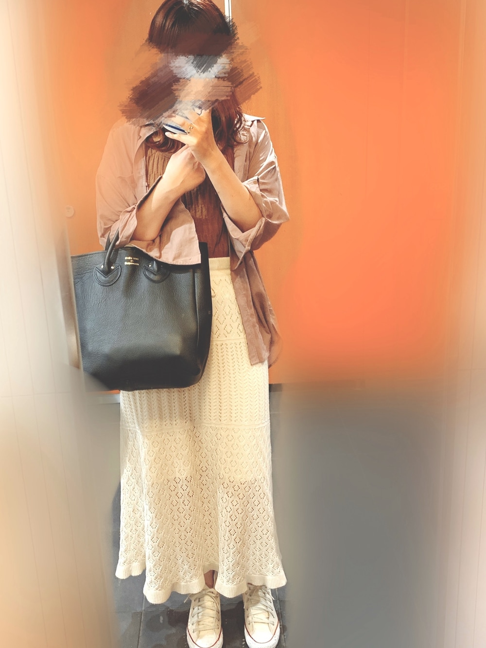 「おしゃれさんと繋がりたい、プチプラコーデ、公園デート、スニーカーコーデ」｜「SENSE OF PLACE by URBAN RESEARCHの【FUDGE 5月号掲載】リネンレーヨン 2WAYルーズシャツ（シャツ/ブラウス、ベージュ系）」を使った、ちひろさん（レディース・169cm）の春コーディネートの1枚目の写真