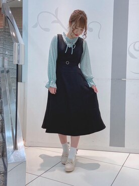 「MAJESTIC LEGON（マジェスティックレゴン）のタイニーハートブラウス（シャツ/ブラウス）」を使った、マジェスティックレゴンソラリアプラザ店スタッフさん（レディース・157cm）の春コーディネート