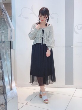 「透かし柄」｜「アイテム（スカート）」を使った、マジェスティックレゴンソラリアプラザ店スタッフさん（レディース・157cm）の春コーディネート