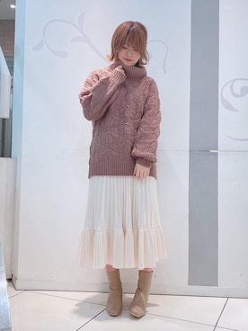 「透かし柄」｜「アイテム（ブーツ）」を使った、マジェスティックレゴンソラリアプラザ店スタッフさん（レディース・160cm）の冬コーディネート