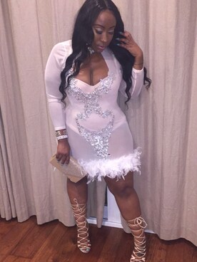 Ashley Monayさんのコーディネート