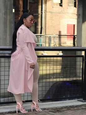 Ashley Monayさんのコーディネート