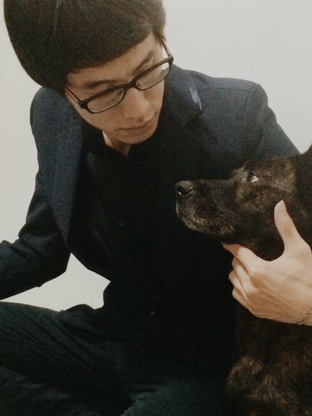 「PRADAのアイテム（メガネ、ブラック系）」を使った、ilichuさん（メンズ・185cm）の冬コーディネートの1枚目の写真