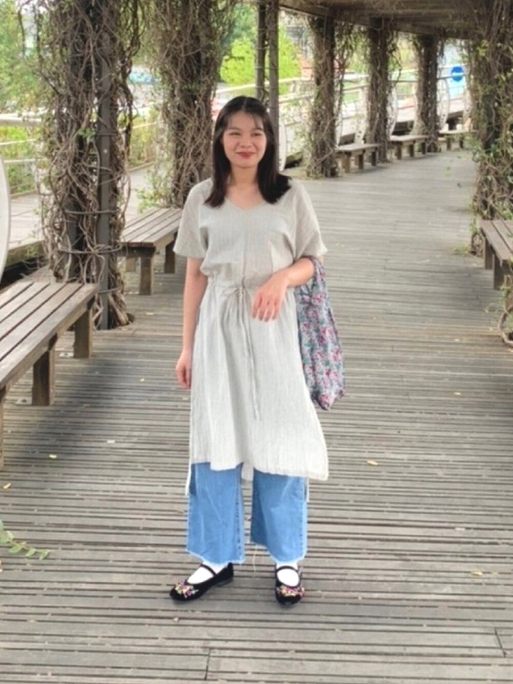 「嘉義 森林之歌、約會、青蛙笑」｜「AVAN LILYのアイテム（ワンピース、ベージュ系）」を使った、みみさん（レディース・157cm）の秋コーディネートの1枚目の写真