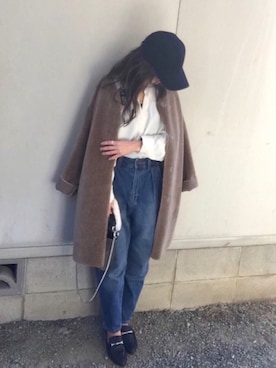 「抜き襟」｜「アイテム（ムートンコート）」を使った、しずさん（レディース・156cm）の冬コーディネート