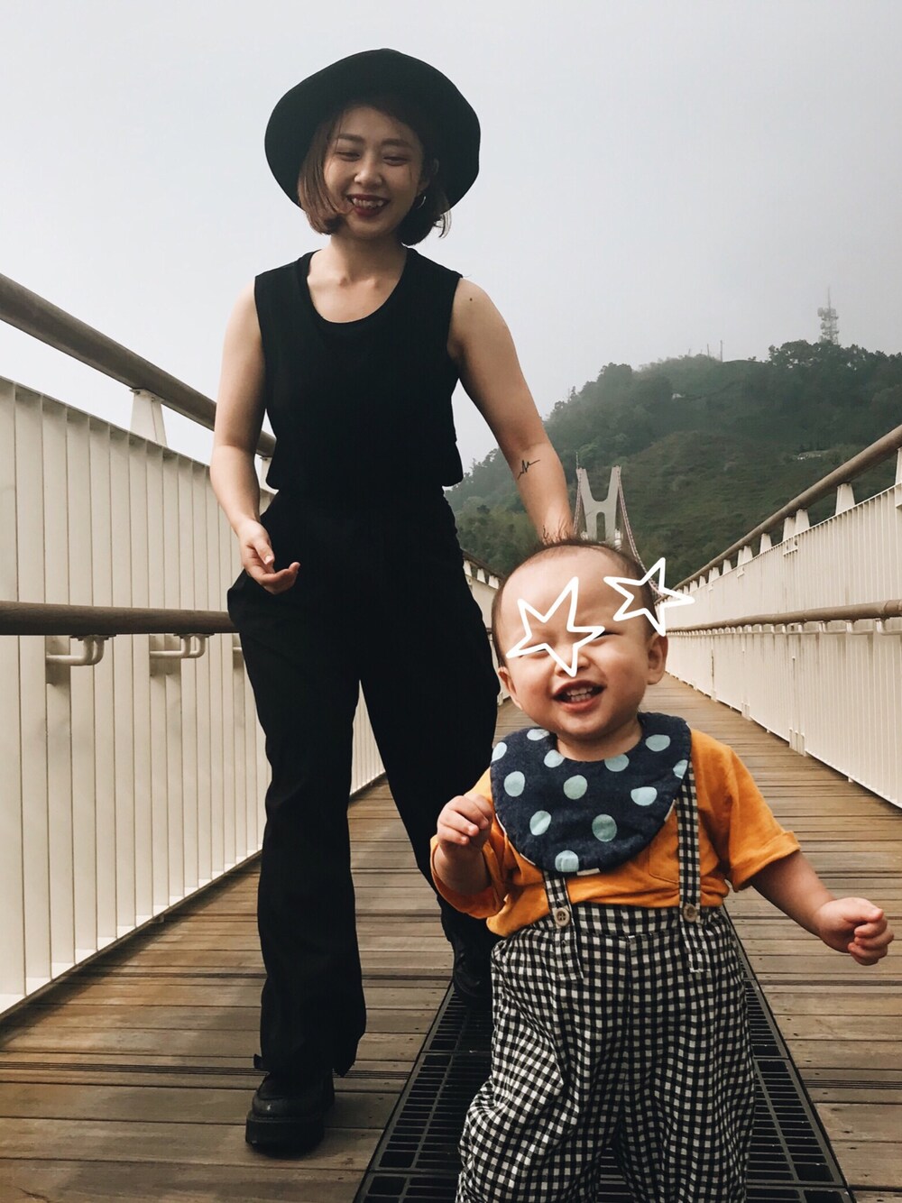 「per.のアイテム（パンツ、ブラック系）」を使った、Acidさん（レディース・158cm）の春コーディネートの1枚目の写真