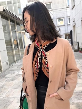 「スカーフ」｜「アイテム（ノーカラーコート）」を使った、Chii Colliinsさん（レディース・164cm）の冬コーディネート
