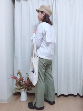 「センタープレスパンツ」｜「アイテム（キャスケット）」を使った、ミミさん（レディース・153cm）の春コーディネート