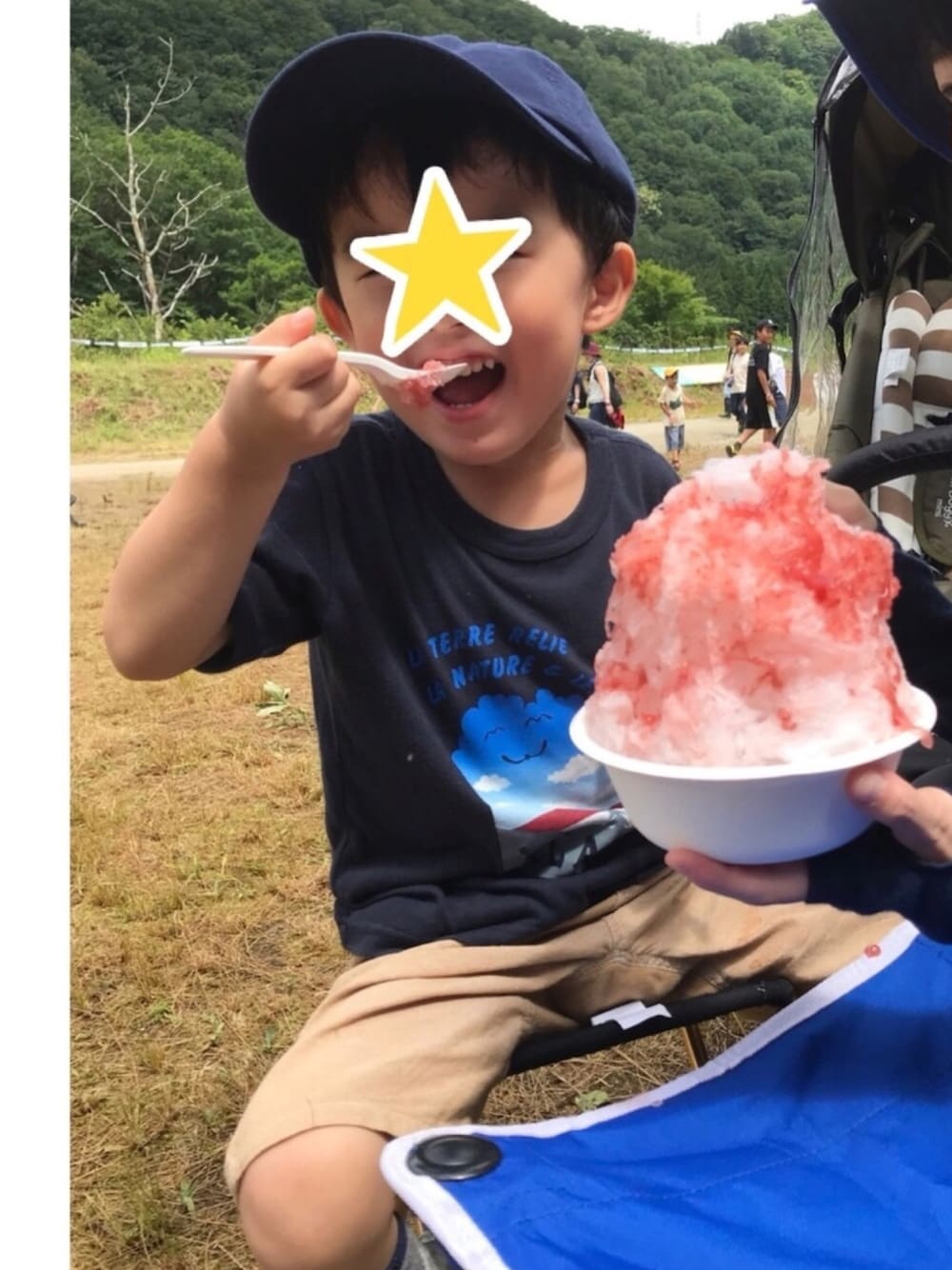 「フジロック、fujirock、夏フェス、おとこのこ、シンプル」｜「AIGLEのアイテム（Tシャツ/カットソー、ブラック系）」を使った、ゆーかりさん（キッズ・100cm）の夏コーディネートの1枚目の写真