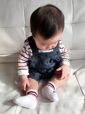 「組曲(クミキョク)のアイテム(サロペット/オーバーオール)」を使った、ぺさん(キッズ・80cm)の冬コーディネート