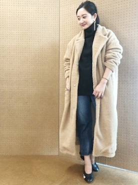 「ベージュ×ブラック」｜「アイテム（チェスターコート）」を使った、miiiiiさん（レディース・159cm）の秋コーディネート