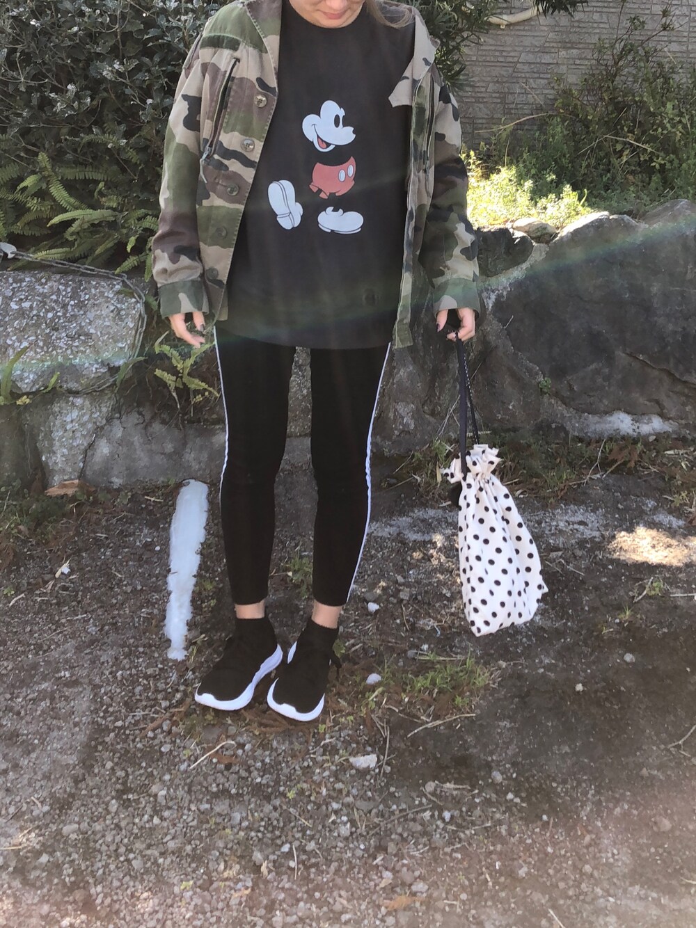 「シンプル、プチプラ、低身長コーデ、おしゃれさんと繋がりたい、カモフラ、used、古着、楽チンコーデ、スニーカー、ジーユー」｜「GUのアイテム（スニーカー、ブラック系）」を使った、chimiさん（レディース・153cm）の冬コーディネートの1枚目の写真