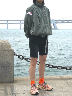 「MONKI（モンキ）のアイテム（カーゴパンツ）」を使った、ray1234さん（レディース・165cm）の夏コーディネート