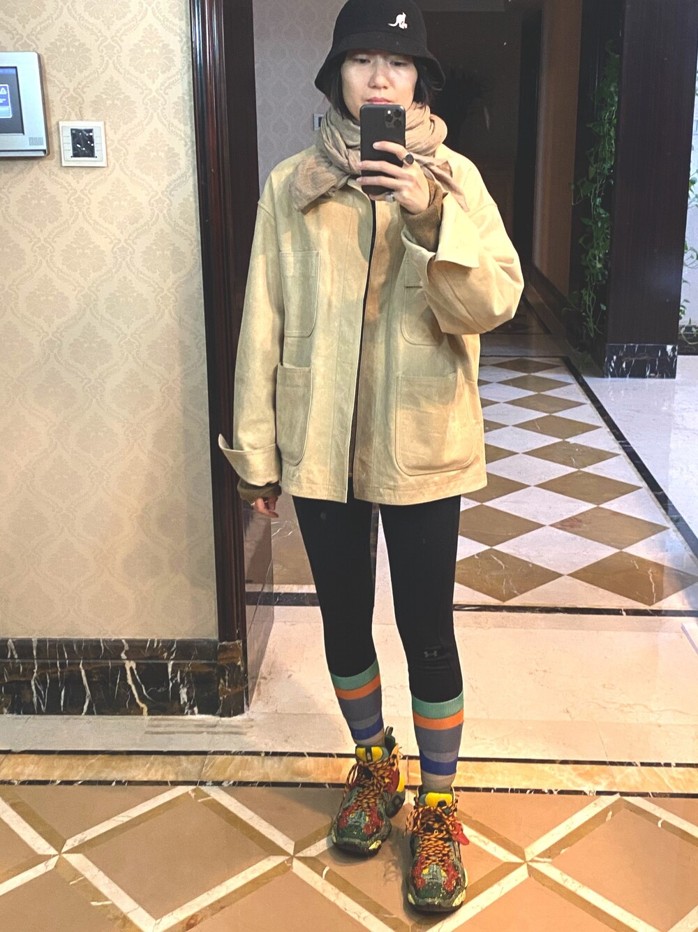 「VINTAGEのアイテム（ピーコート、イエロー系）」を使った、ray1234さん（レディース・165cm）の秋コーディネートの1枚目の写真