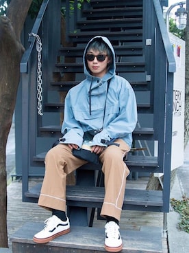 「clampのアイテム（ジャケット/アウター、ブルー系）」を使った、高山拓巳さん（メンズ・170cm）の秋コーディネート