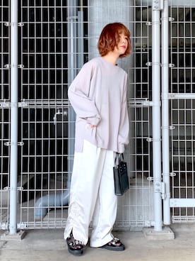 「グレージュ」｜「アイテム（その他）」を使った、しらこさん（レディース・154cm）の春コーディネート