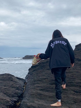 「Supreme （シュプリーム）のアイテム（その他アウター）」を使った、Z.C.さん（レディース・162cm）の春コーディネート