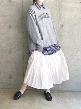 「白スカート」｜「アイテム（スウェット）」を使った、narumiさん（レディース・168cm）の春コーディネート