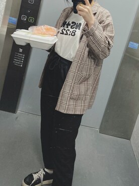 「NASTY KICK（ナスティーキック）のアイテム」を使った、↗︎↘︎さん（レディース・155cm）の春コーディネート