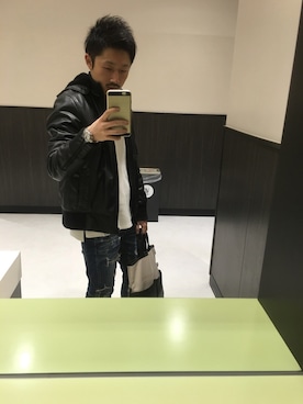 「AZUL by moussy（アズールバイマウジー）のアイテム（ライダースジャケット）」を使った、ちやまんさん（メンズ・170cm）の冬コーディネート