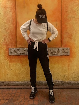 「ジャージーパンツ」｜「アイテム（ブーツ）」を使った、riさん（レディース・157cm）の春コーディネート