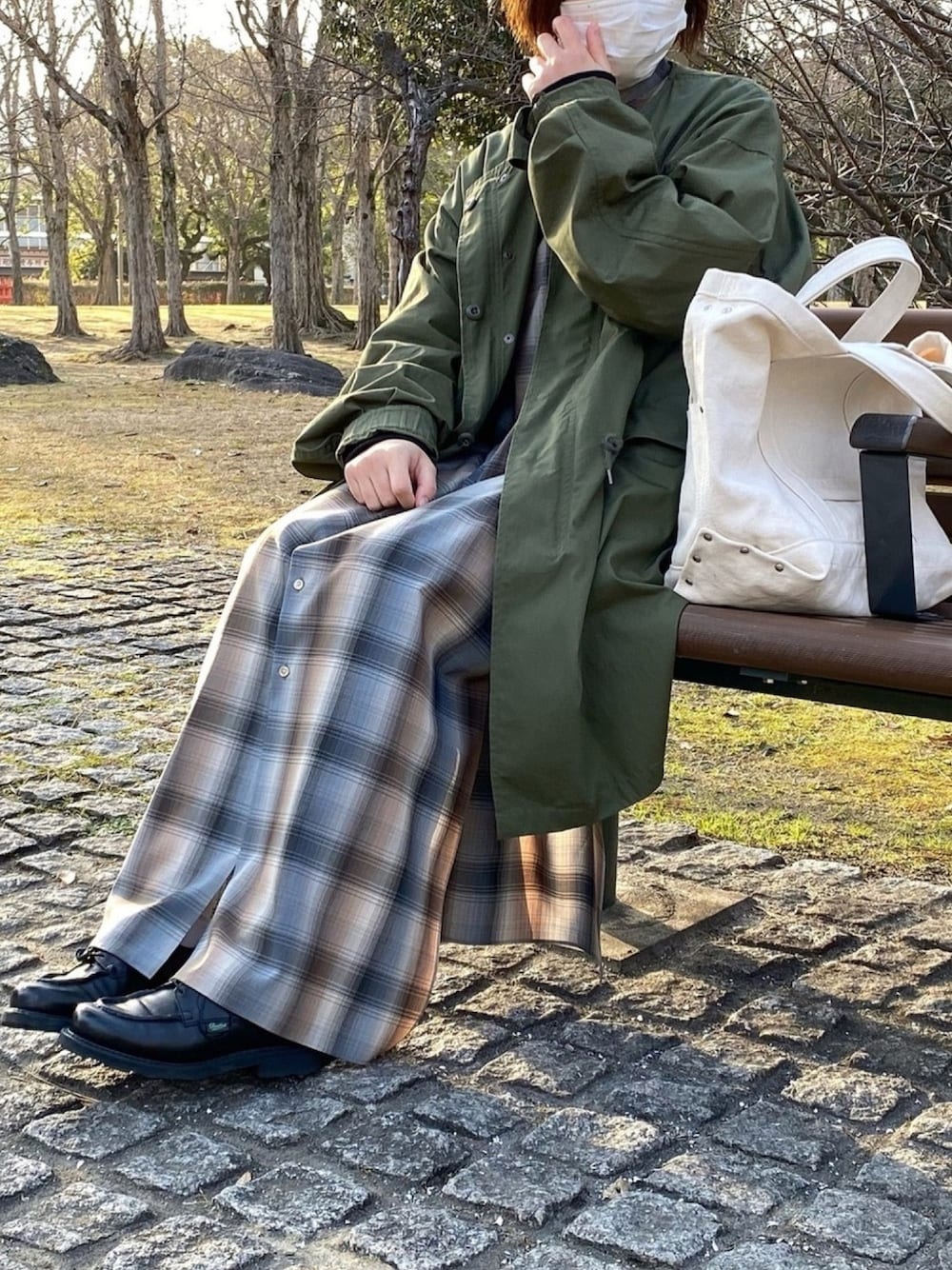 「私の推しブランド、オトナカジュアル、オトナ女子、休日コーデ、ワンピース、ロングワンピース、低身長、チェック」｜「THE SHINZONEのFIELD PARKER（ミリタリージャケット、グリーン系）」を使った、ともさん（レディース・153cm）の冬コーディネートの1枚目の写真