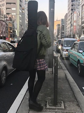 「G.V.G.V.（ジーヴィージーヴィー）のアイテム（MA-1）」を使った、tonechiさん（レディース・155cm）の春コーディネート