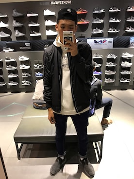 龔慶峰さんのコーディネート