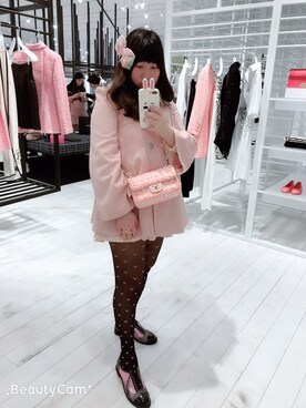 韋耀婷Pinky小兔喵さんのコーディネート