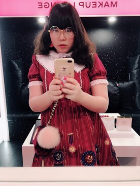 韋耀婷Pinky小兔喵さんのコーディネート