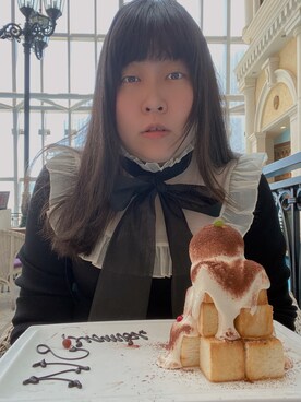 韋耀婷Pinky小兔喵さんのコーディネート