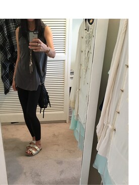 Olivia Lock さんのコーディネート