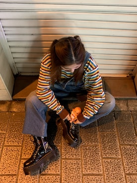 Dr. Martens Jadon Max Platform Bootを使った人気ファッション