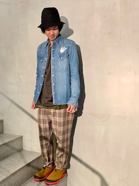 「B'2nd（ビーセカンド）のアイテム（トップス）」を使った、yamamotoさん（メンズ・170cm）の秋コーディネート