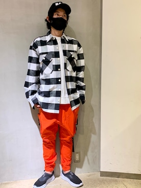 「ファッションの力を信じよう」｜「アイテム（スリッポン）」を使った、yamamotoさん（メンズ・170cm）の冬コーディネート