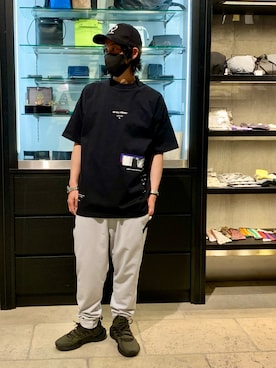 「TATRAS（タトラス）のアイテム（パンツ）」を使った、yamamotoさん（メンズ・170cm）の春コーディネート