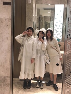 「WHITE（ホワイト）のアイテム（ワンピース/ドレス、ホワイト系）」を使った、Mさん（レディース・160cm）の冬コーディネート