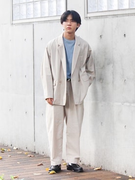 「センター分け」｜「アイテム（ジャケット/アウター）」を使った、Naotoさん（メンズ・165cm）の秋コーディネート