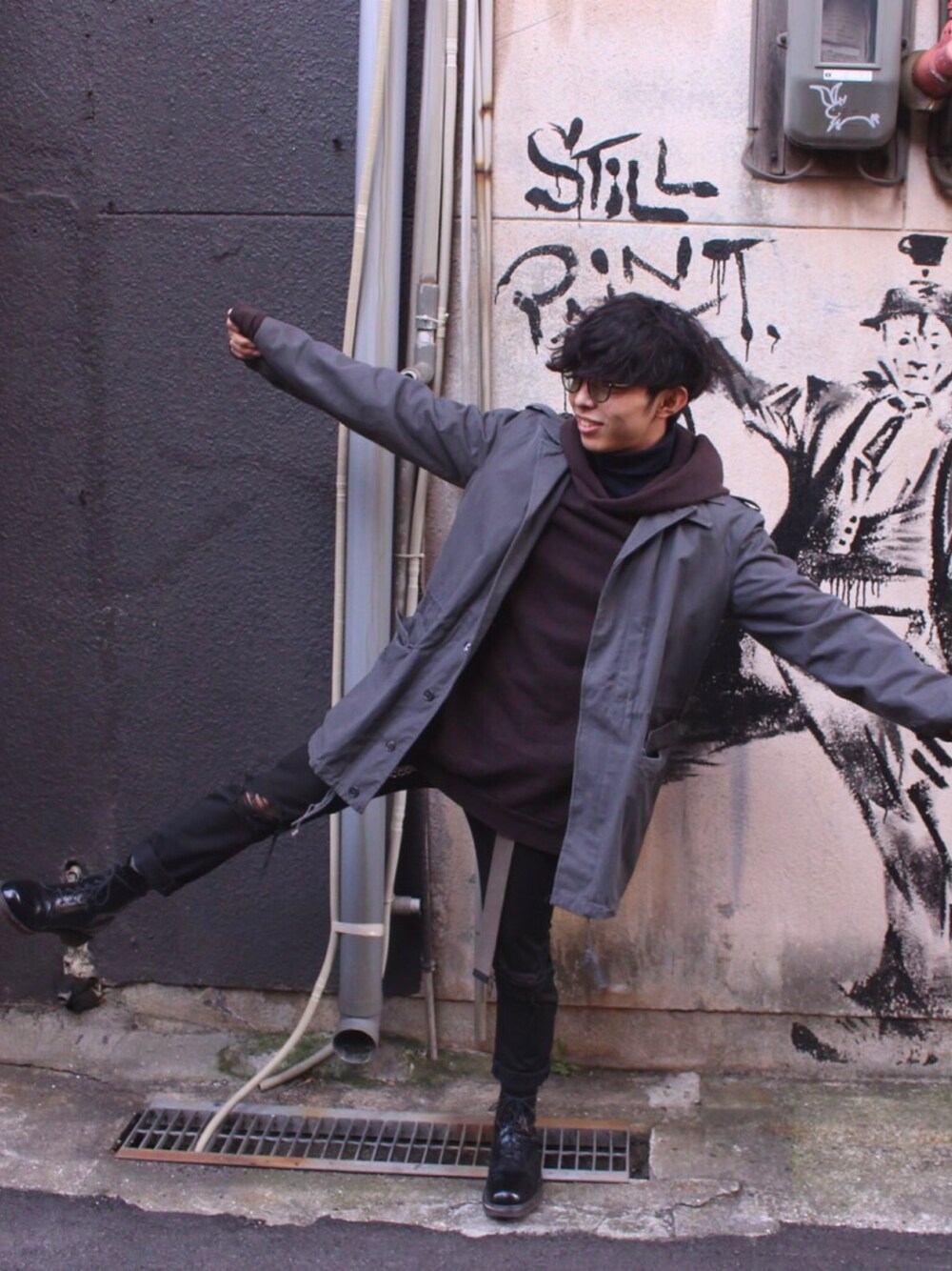 「ootd、古着MIX、モードストリート」｜「BJ Classic Collectionのアイテム（メガネ、ブルー系）」を使った、ゆーたろさん（メンズ・163cm）の冬コーディネートの1枚目の写真