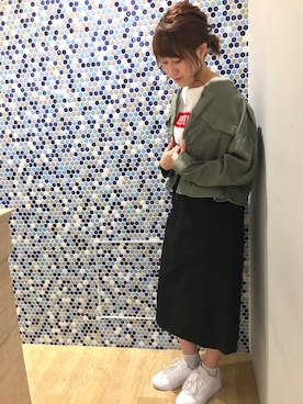 「EDWIN」｜「アイテム（スカート）」を使った、にける★さん（レディース・164cm）の春コーディネート