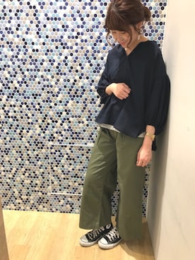 「earth music&ecology（アースミュージックアンドエコロジー）のアイテム（チノパンツ）」を使った、にける★さん（レディース・164cm）の春コーディネート