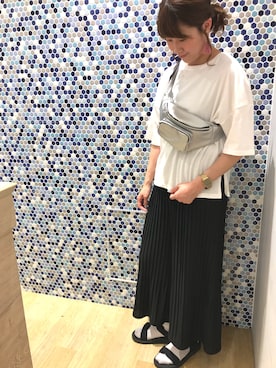 「アイテム（ボディバッグ/ウエストポーチ、シルバー系）」を使った、にける★さん（レディース・164cm）の夏コーディネート