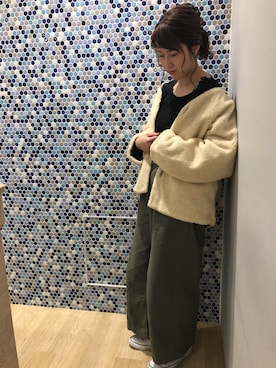 「earth music&ecology（アースミュージックアンドエコロジー）のアイテム（ダウンジャケット/コート）」を使った、にける★さん（レディース・164cm）の秋コーディネート