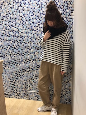 「earth music&ecology（アースミュージックアンドエコロジー）のアイテム（ストール/ショール）」を使った、にける★さん（レディース・164cm）の秋コーディネート