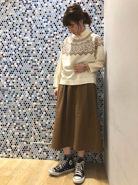 「earth music&ecology（アースミュージックアンドエコロジー）の・求心ニットプルオーバー（ニット/セーター、ホワイト系）」を使った、にける★さん（レディース・164cm）の冬コーディネート