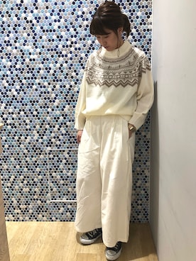 「earth music&ecology（アースミュージックアンドエコロジー）の・求心ニットプルオーバー（ニット/セーター、ホワイト系）」を使った、にける★さん（レディース・164cm）の冬コーディネート